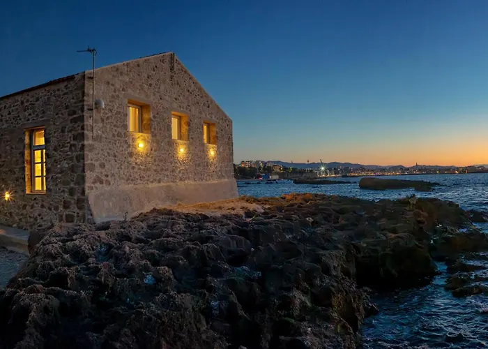 Hippocampo Waterfront Villa